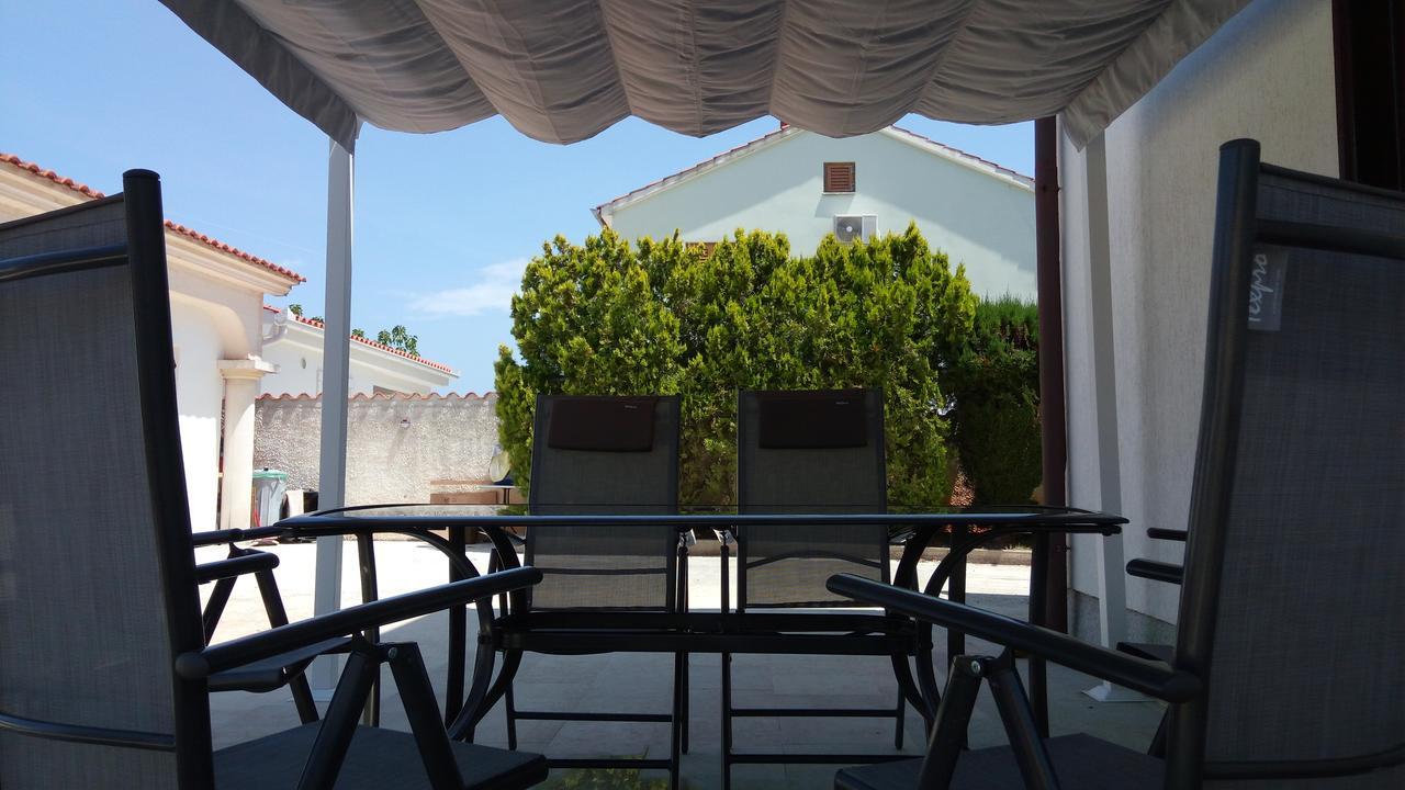 Leona Villa Medulin