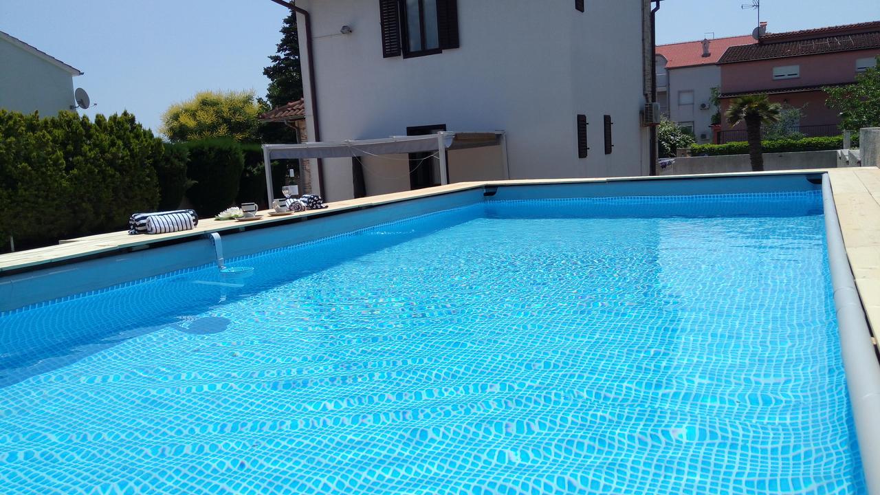 Leona Villa